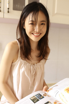 年轻女老师在线观看